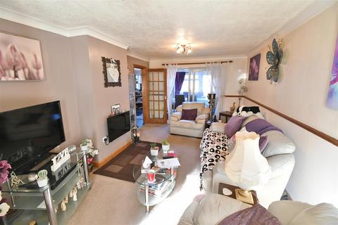 3 bedroom terraced house for sale, Elton Close, Leamington Spa