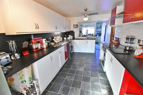 3 bedroom terraced house for sale, Elton Close, Leamington Spa