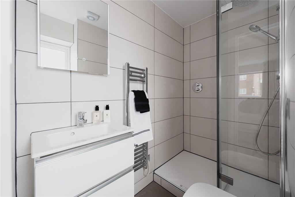Show Home Shower Roo