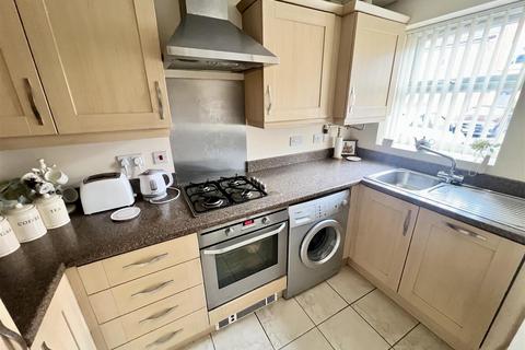 2 bedroom terraced house for sale, Snitterfield Drive, Shirley, Solihull
