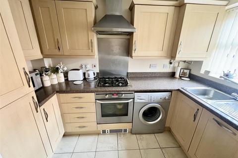 2 bedroom terraced house for sale, Snitterfield Drive, Shirley, Solihull