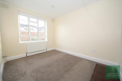 2 bedroom flat for sale, Eversley Park Road, N21