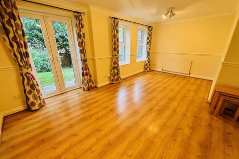 2 bedroom house to rent, Redhouse Lane, Leeds, West Yorkshire, UK, LS7