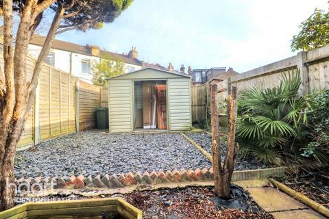 46 Hunter Road, Thornton Heath, CR7 8QG
