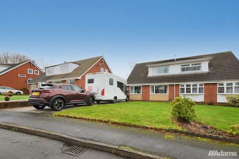 4 bedroom semi-detached house for sale, Eskdale Close, Beechwood