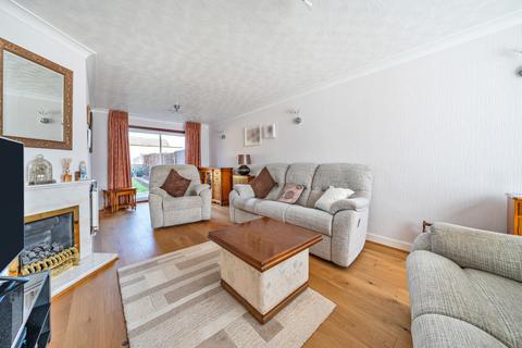 3 bedroom end of terrace house for sale, Grafton Close, George Green, Slough