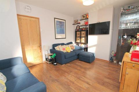 2 bedroom end of terrace house for sale, Winchcombe Road, Carshalton SM5