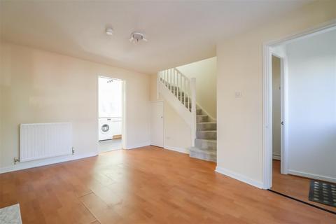 2 bedroom end of terrace house for sale, Earles Meadow, Horsham