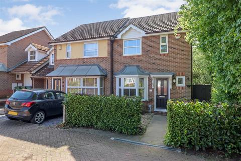 56 Earles Meadow, Horsham, RH12 4HR