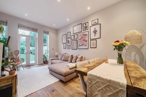 2 bedroom apartment for sale, Harold Road, London