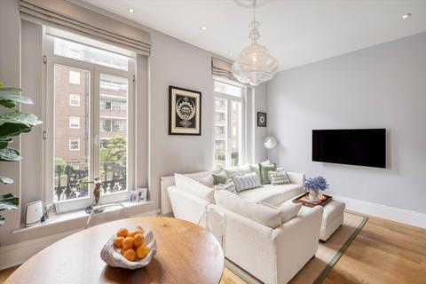 2 bedroom flat for sale, Oakley Street, London, SW3