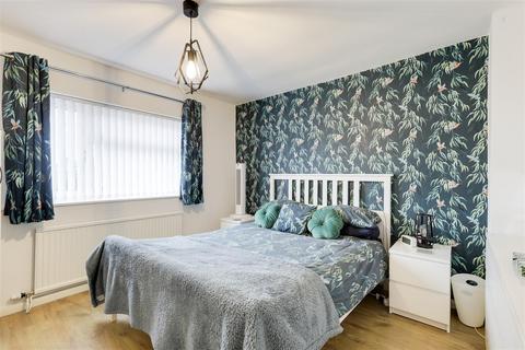 44 Treegarth Square, Nottingham, NG5 5QZ