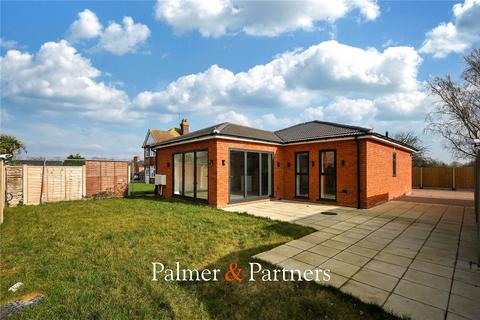 3 bedroom bungalow for sale, Berechurch Road, Colchester, Essex, CO2