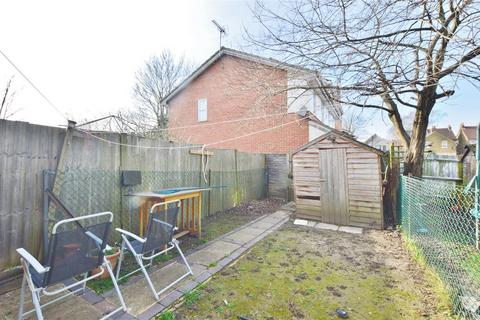 2 bedroom terraced house for sale, Kings Road, Slough