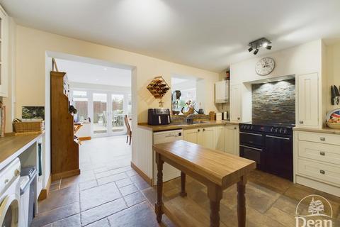 4 bedroom detached house for sale, Woodlands Reach, Cinderford