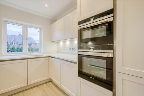 1 bedroom flat for sale, Haslemere Heights, Hill Road, Haslemere, Surrey, GU27