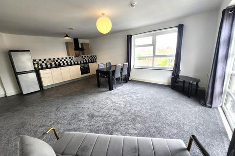 2 bedroom flat to rent, Everard Street, Salford