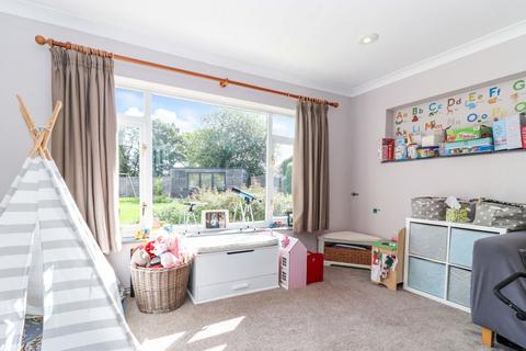 105 Heath Road, Beaconsfield, HP9 1DJ