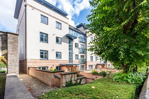 2 bedroom apartment to rent, Cumberland Road, Bristol BS1