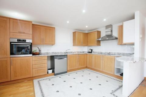 2 bedroom apartment to rent, Cumberland Road, Bristol BS1