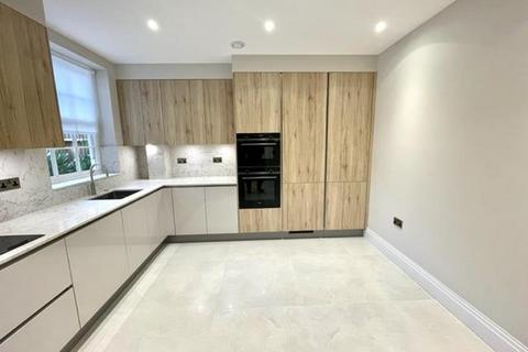 3 bedroom apartment to rent, Tenterden Grove, London