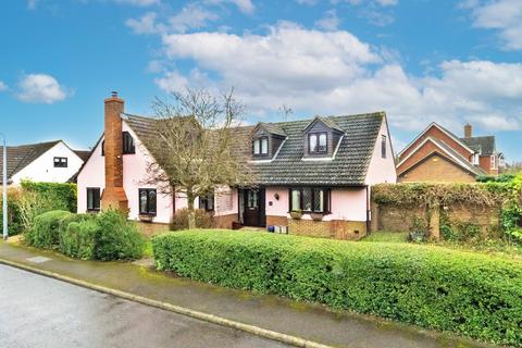 4 bedroom detached house for sale, Thatcher Stanfords Close, Royston SG8