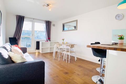 1 bedroom flat for sale, Somers Close, London, NW1 1RT