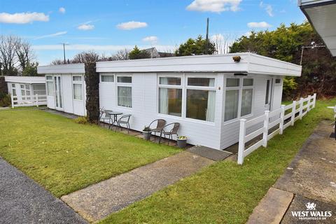 2 bedroom chalet for sale - Roch, Haverfordwest