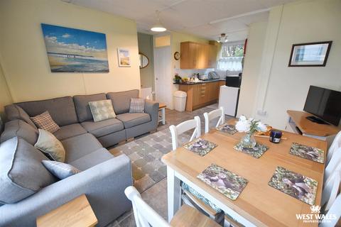 2 bedroom chalet for sale, Roch, Haverfordwest