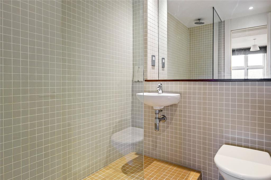 En Suite Bathroom