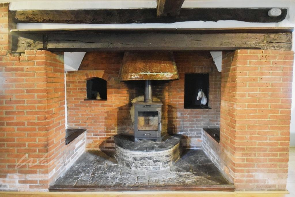 Cottage inglenook