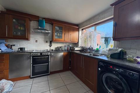 3 bedroom terraced house for sale, Allendale Avenue, Southall