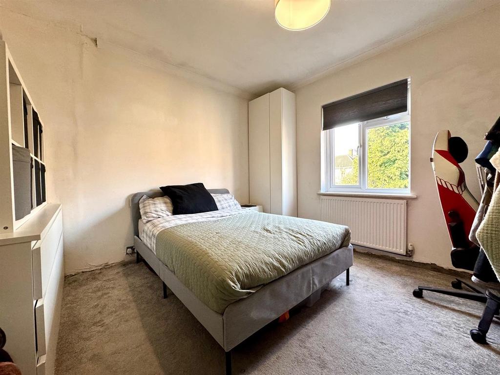 Bedroom 2.jpg