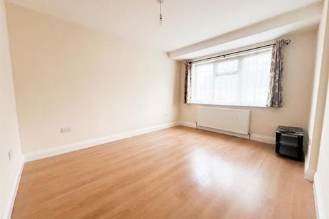 5 bedroom terraced house to rent, Kimberley Road, Croydon