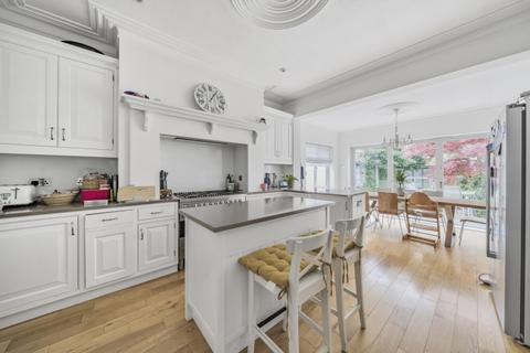 4 bedroom house to rent, Park Avenue South London N8