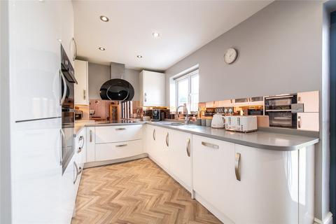 8 Archbishops Crescent, Gillingham, ME7 2WL