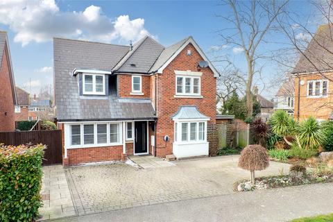 8 Archbishops Crescent, Gillingham, ME7 2WL