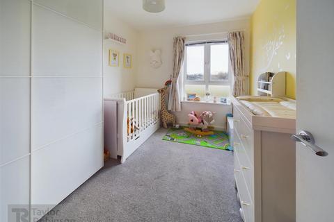 48 Bedivere Road, Crawley, RH11 0FY