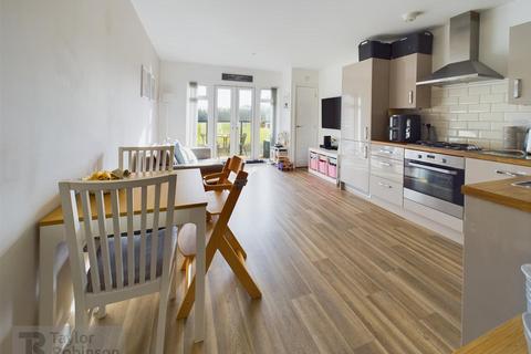 48 Bedivere Road, Crawley, RH11 0FY