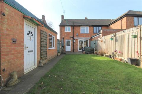 3 bedroom semi-detached house for sale, Fullerton Road, Byfleet