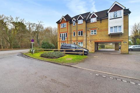 2 bedroom flat for sale, Carlton Road, Surrey GU21