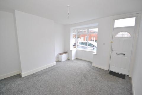 2 bedroom terraced house to rent, Alaska Street, Hull HU8