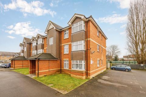 12 Chamberlain Gardens, Hounslow, TW3 4NF
