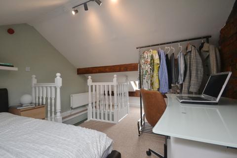 4 bedroom terraced house to rent, Chilworth Street, Manchester M14