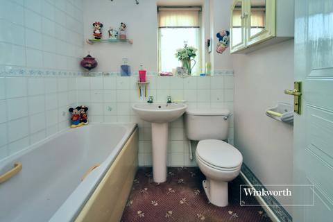 54 Cotswold Way, Worcester Park, KT4 8LN