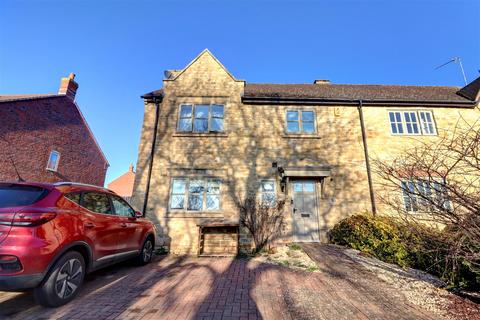 3 bedroom semi-detached house for sale, Hornsby Close, Shipston-On-Stour CV36