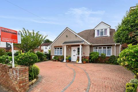 5 bedroom detached house for sale, Ashford Crescent, Ashford TW15