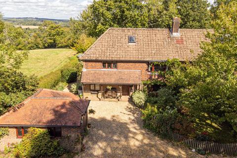 4 bedroom semi-detached house for sale, Cansiron Lane, East Grinstead RH19