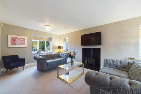 1 Glebe Hyrst, South Croydon, CR2 9JG