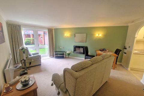 1 bedroom flat for sale, Blackberry Lane, Halesowen B63